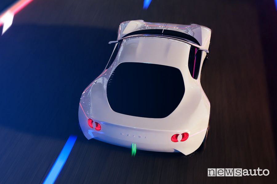 prototipo Mazda di una coupè sportiva elettrica
