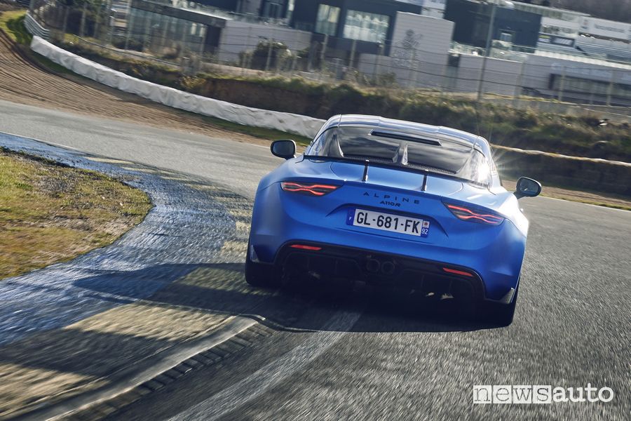 Alpine A110 R on the track