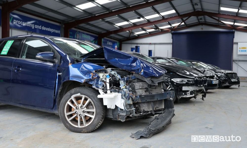 Incidente con l'auto elettrica