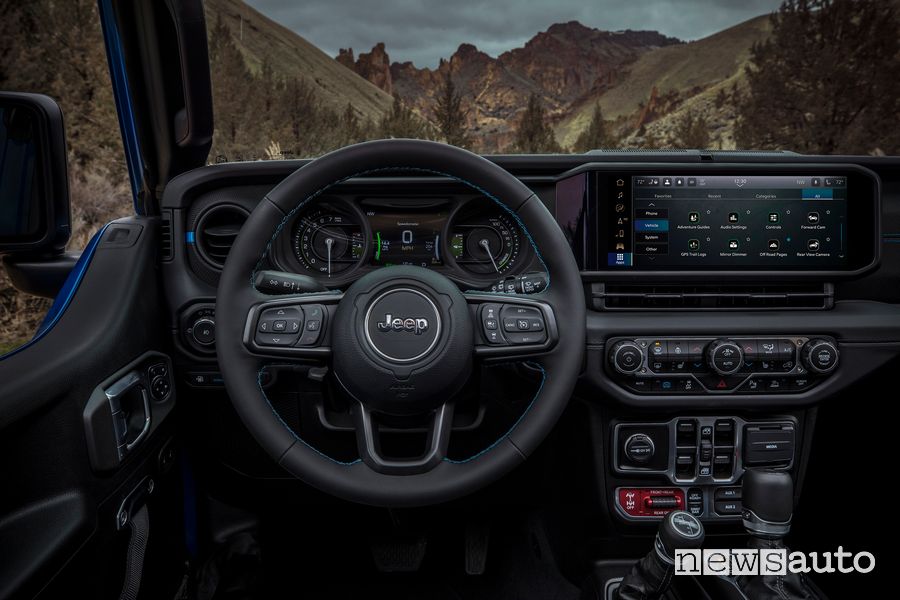 Jeep Wrangler Rubicon X 4xe volante abitacolo