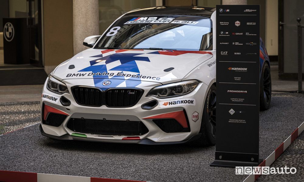 BMW M2 CS Racing 2023