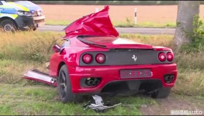 Incidente terribile Ferrari 360 Modena spezzata in 2 VIDEO