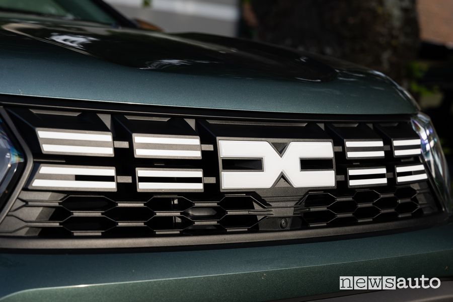 Dacia Duster Extreme griglia anteriore