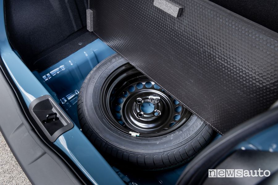 Dacia Spring Extreme ruota di scorta bagagliaio