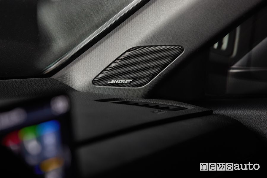 Nuova Honda CR-V 2023 e:HEV impianto audio Bose