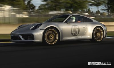 Porsche 911 Carrera GTS Le Mans in pista