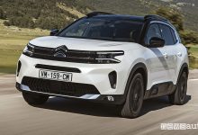 Citroën C5 Aircross Hybrid 136 anteriore 3/4 su strada