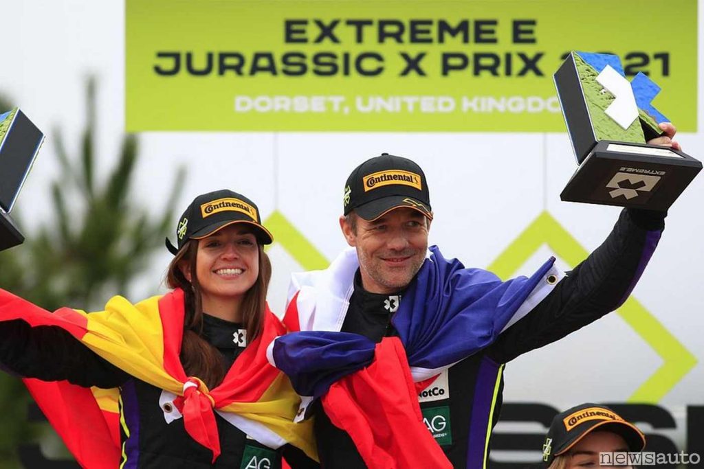 Il nove volte vincitore del World Rally Championship Sebastien Loeb e la vincitrice della tappa del Dakar Rally Cristina Gutierrezi
vincitori del titolo Extreme E 2022.