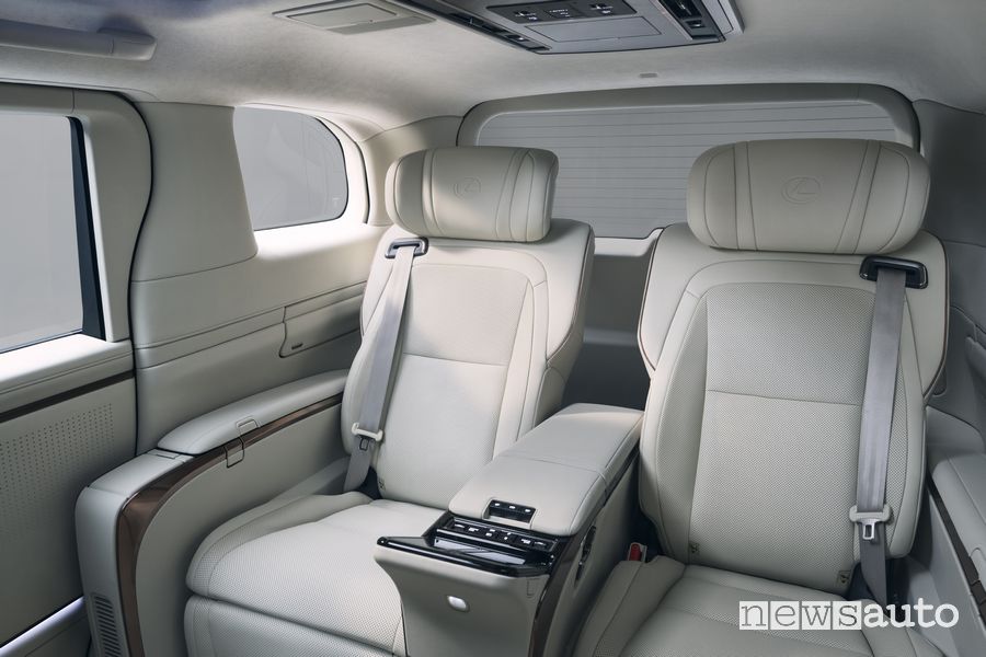 Lexus LM sedili singoli posteriori di lusso