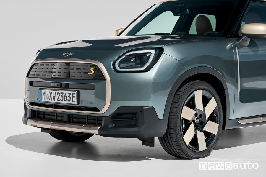 Nuova Mini Countryman SE paraurti anteriore