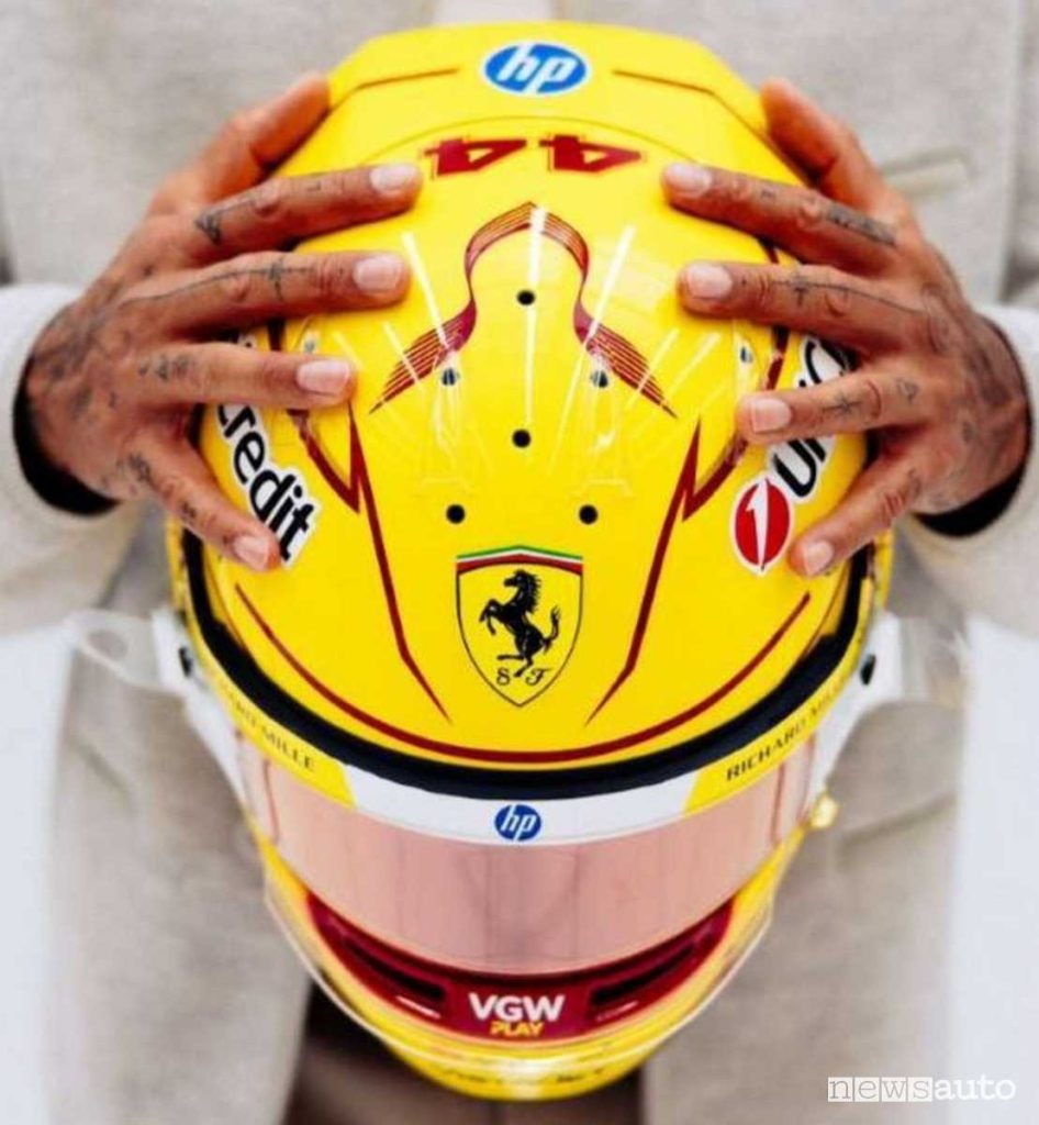 Casco di Lewis Hamilton Ferrari