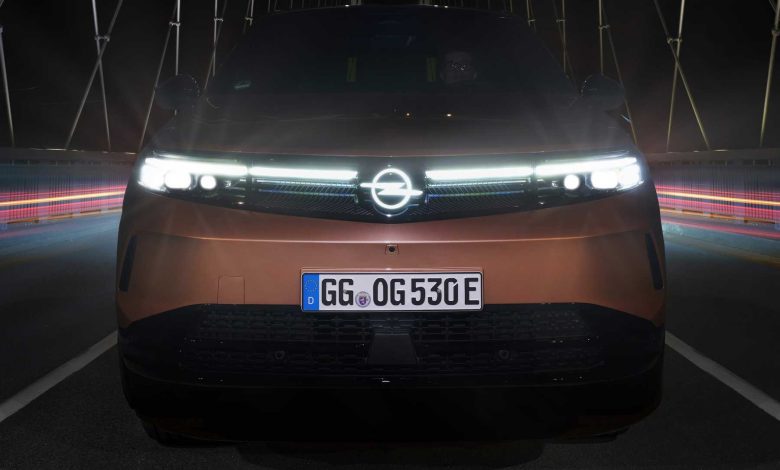 Fari full LED, come funzionano gli IntelliLux LED di OPEL