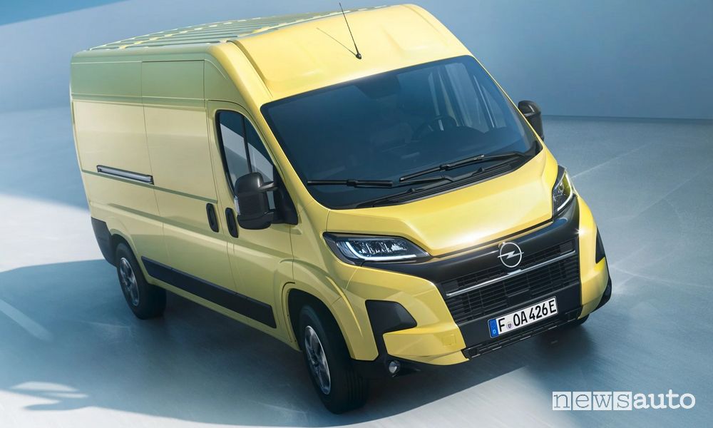 Nuovo Opel Movano su strada