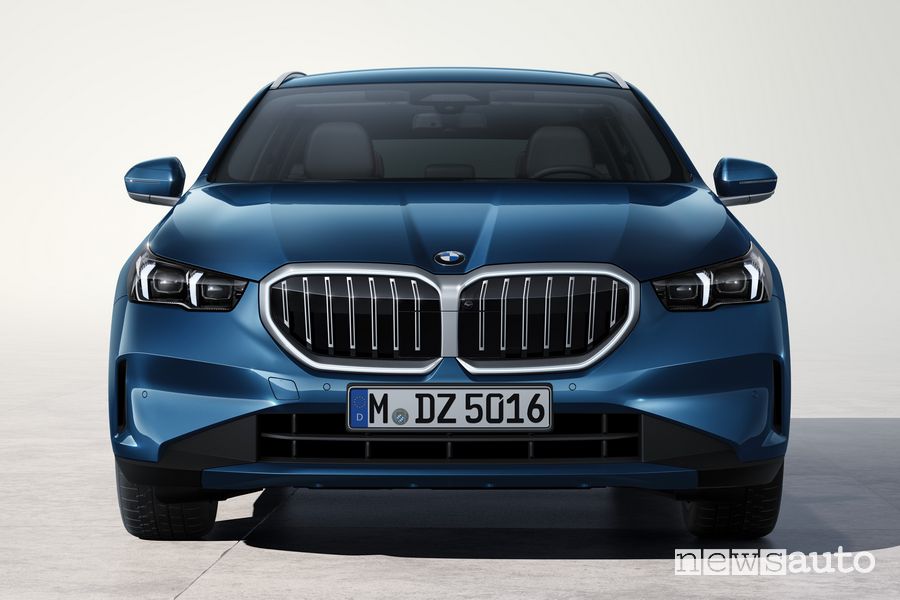 Nuova BMW Serie 5 Touring 520d frontale