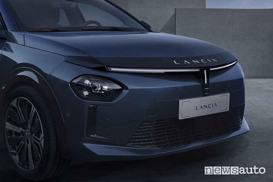 Nuova Lancia Ypsilon Cassina paraurti anteriore