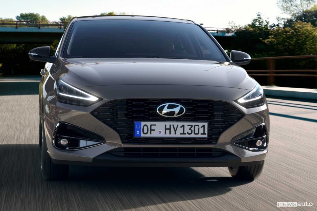 New Hyundai i30 restyling on the road