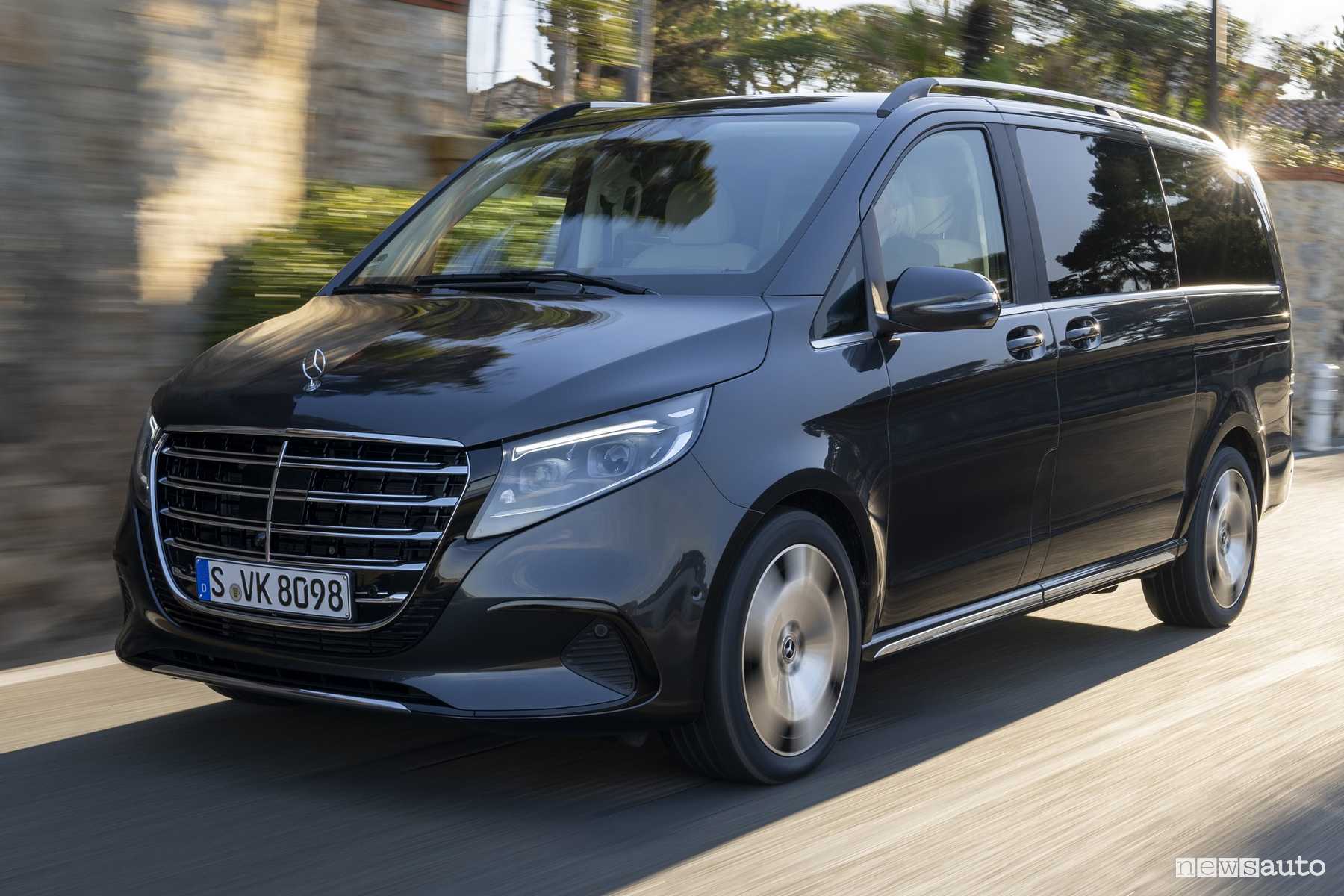 Mercedes-Benz Classe V Exclusive su strada