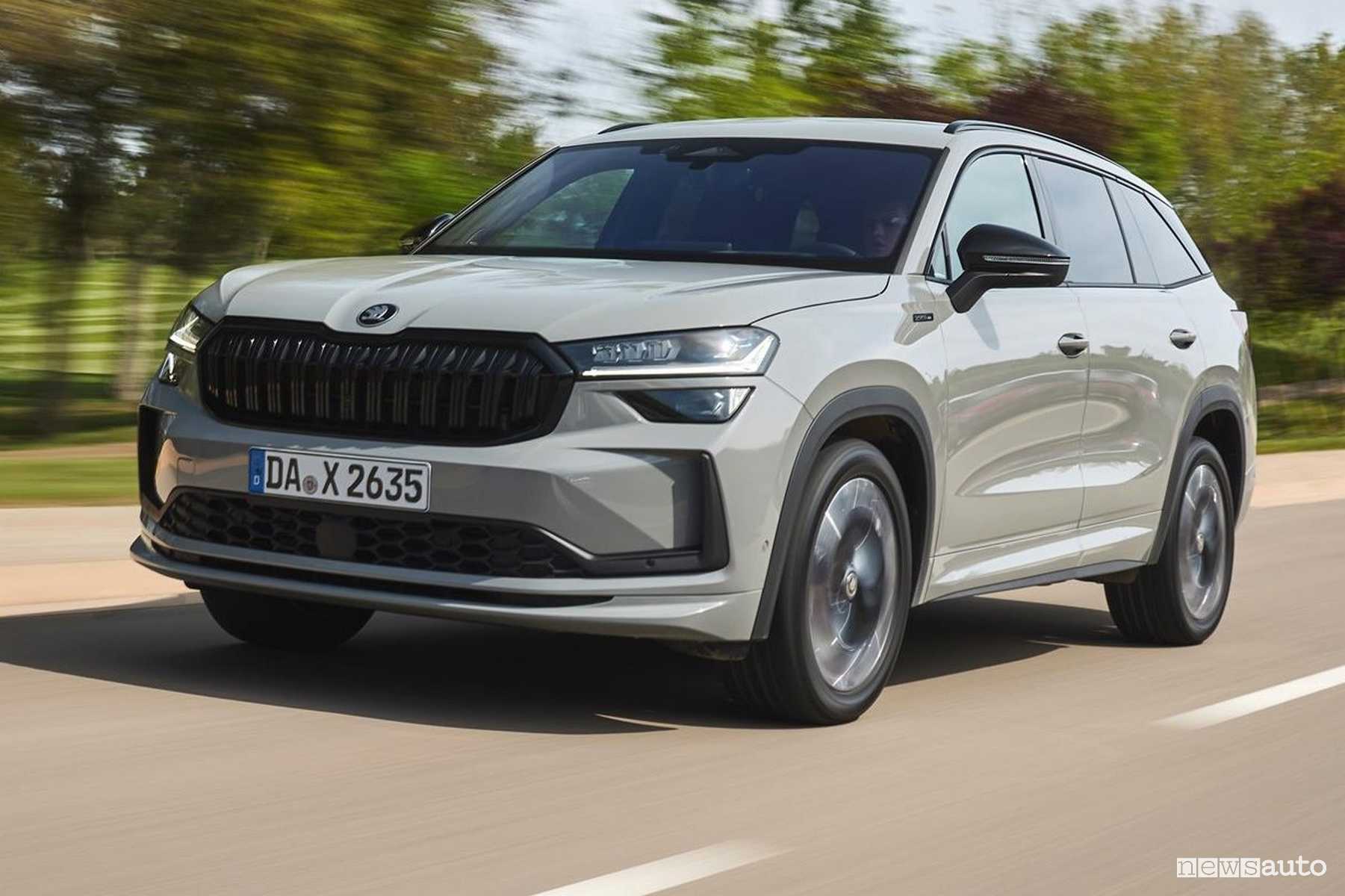 Skoda Kodiaq restyling, motori, dimensioni e prezzo