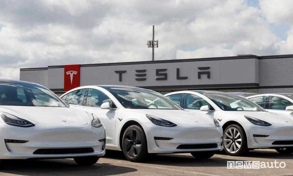 Le Tesla Model Y e Model 3 sono le auto elettriche più vendute in Italia anche a marzo 2024