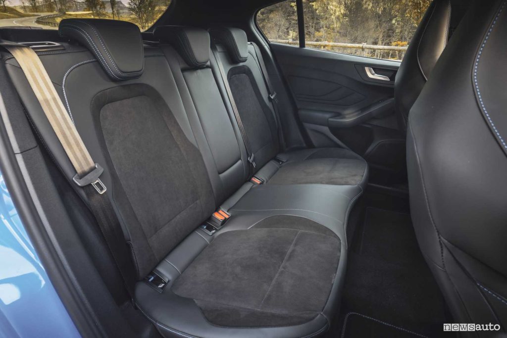 Ford Focus ST Edition sedili posteriori abitacolo