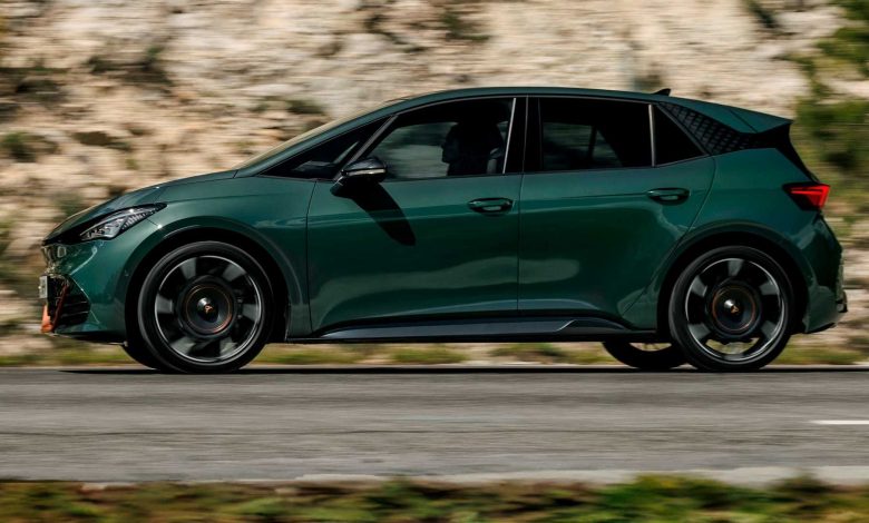 Cupra Born VZ su strada