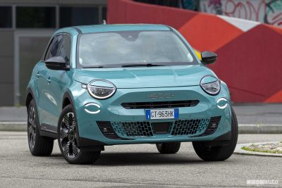 Nuova Fiat 600 Hybrid su strada