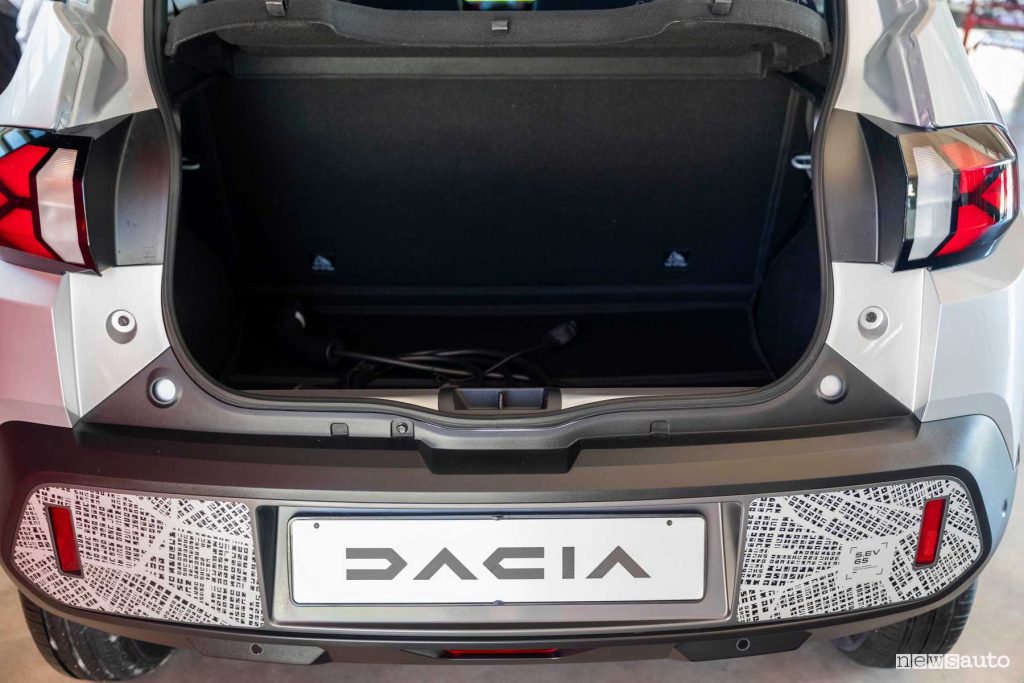 Nuova Dacia Spring bagagliaio