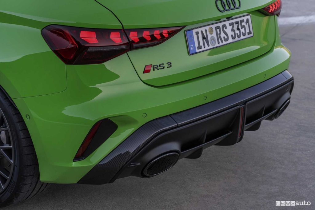 Audi RS 3 Sportback exhaust and rear diffuser