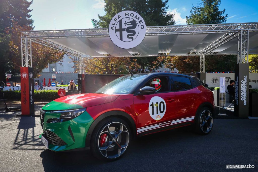 Carlos Tavares con l'Alfa Romeo Junior Veloce al Caramulo Motorfestival 2024