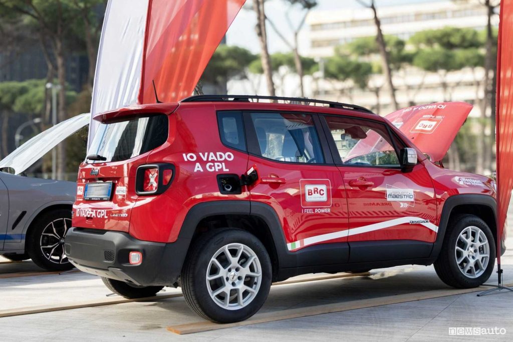 Jeep Renegade PHEV trasformata in GPL