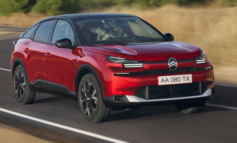 Nuova Citroen e-C4 su strada