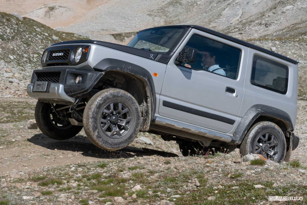 Suzuki Jimny Mata in off road