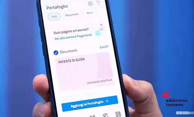 "Aggiungi al Portafoglio +" per caricare la patente di guida sull'App IO nella sezione "Portafoglio"