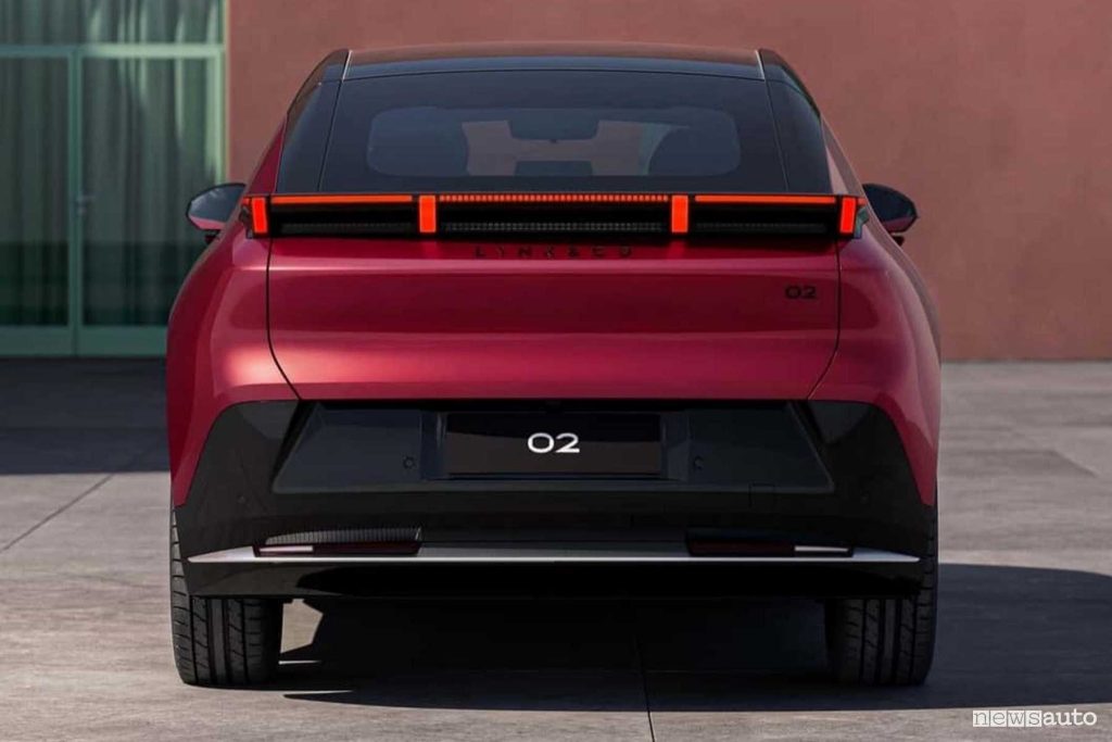 Lynk & Co 02 rear