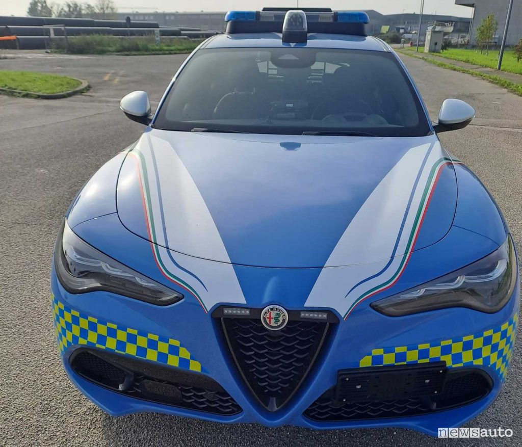 Alfa Romeo Stelvio alla Polizia Stradale