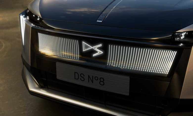 Nuova DS N°8 griglia anteriore illuminata