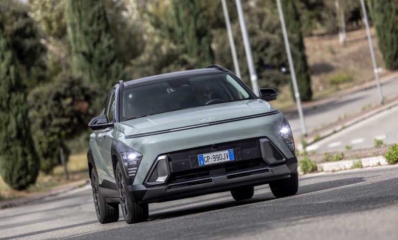 Hyundai kona hybrid 2024 prova su strada
