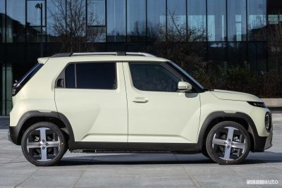 Hyundai Inster laterale