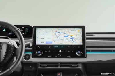Nuova Toyota C-HR+ 2025 navigatore display infotainment