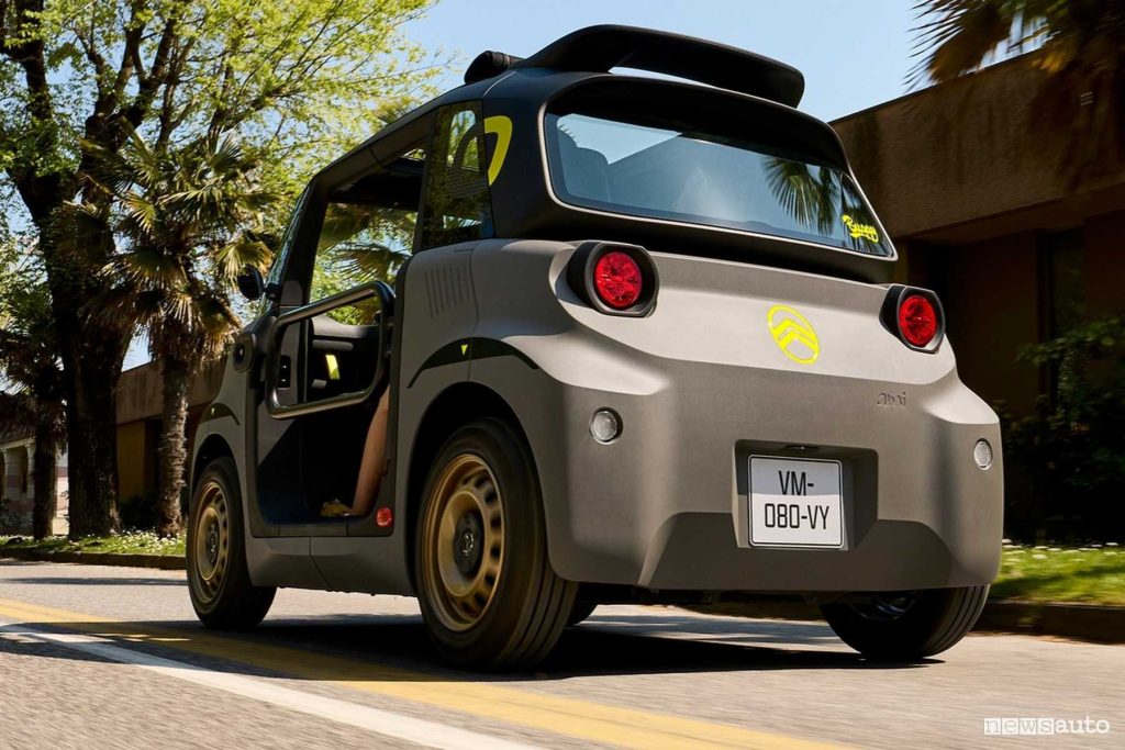 Citroen Ami Buggy su strada