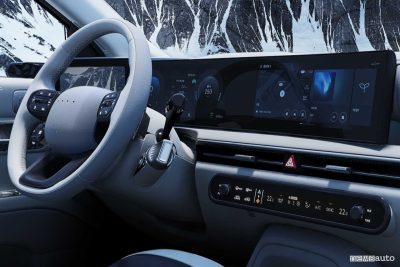 Hyundai Nexo doppio display plancia abitacolo