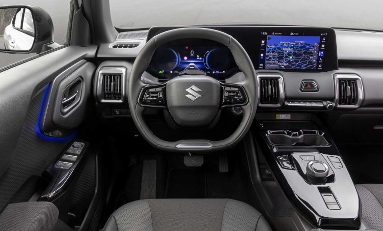 Suzuki e Vitara plancia abitacolo