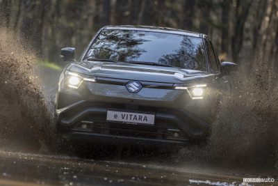 Suzuki e Vitara in azione nel fango