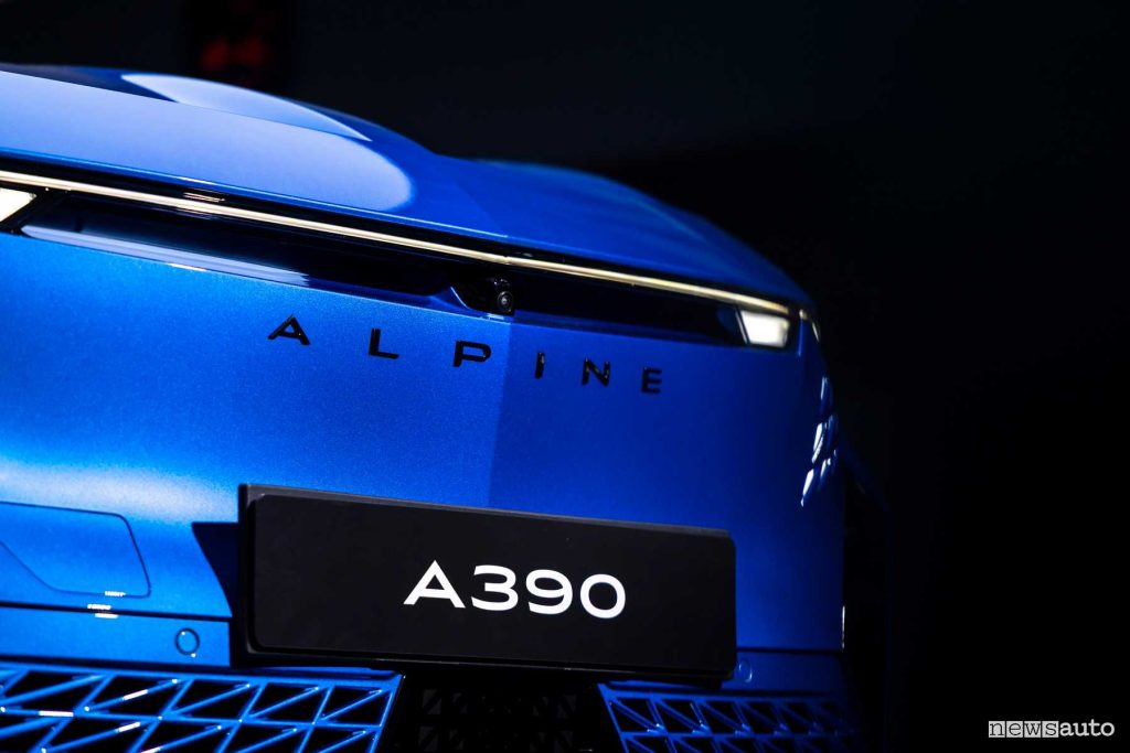Alpine A390 GTS firma luminosa anteriore