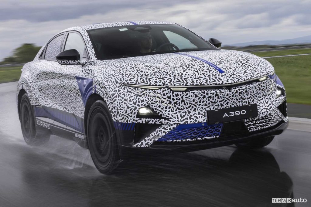 Alpine A390 test in pista del prototipo