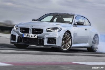 BMW M2 CS in derapata