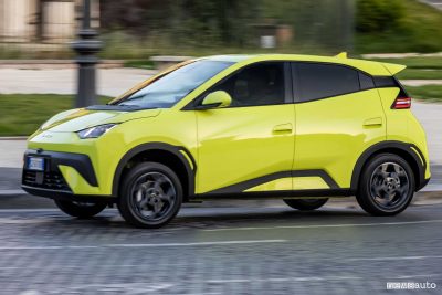 BYD Dolphin Surf test su strada a Roma