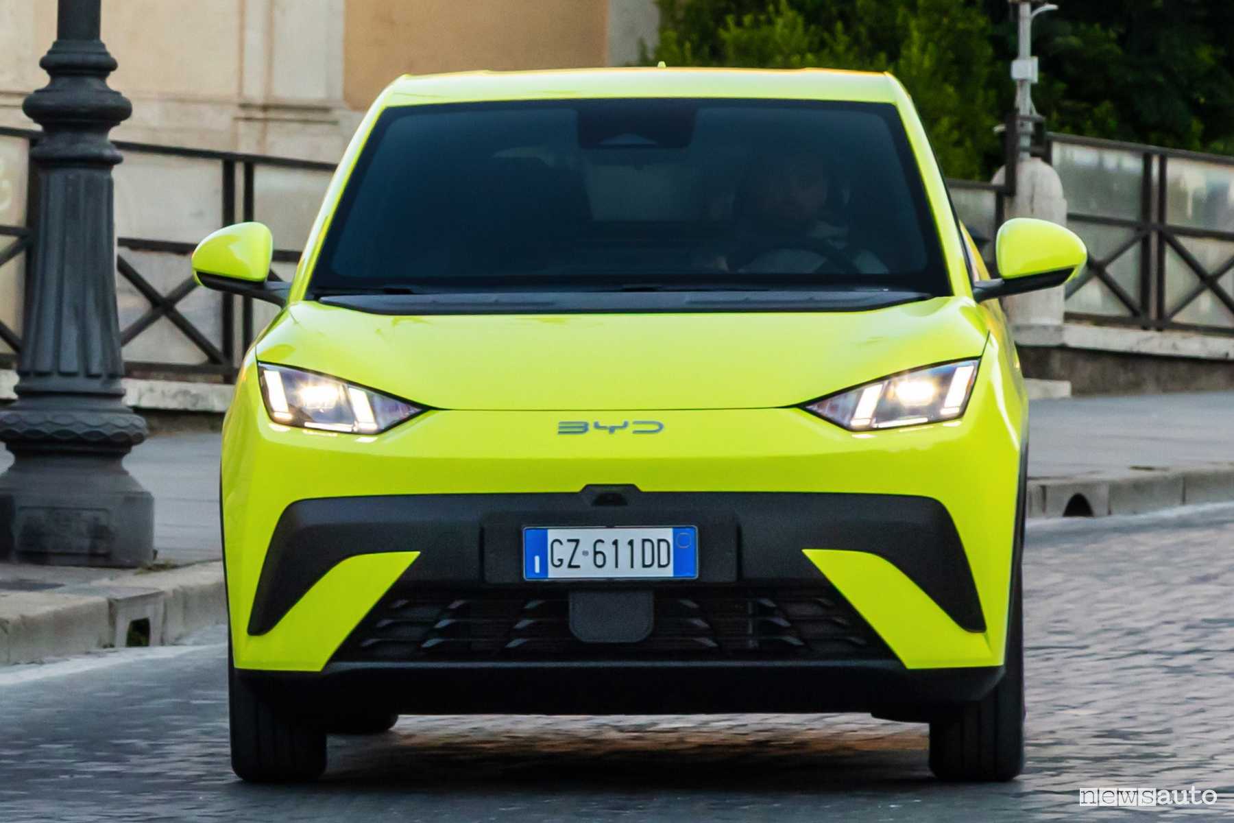 Elettriche a confronto: BYD con la Surf nel mirino Dacia, Fiat, Hyundai e Leapmotor. Chi offre di più?