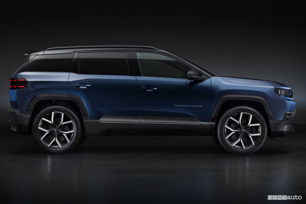 Jeep Compass 2025 First Edition laterale