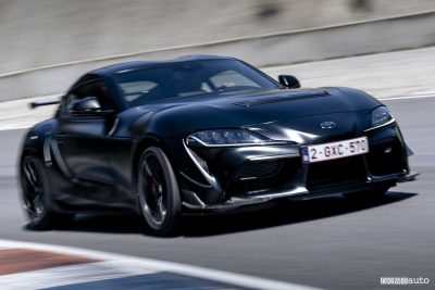 Toyota GR Supra A90 Final Edition in pista